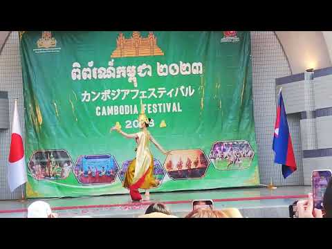 Tep Apsara song and dancing