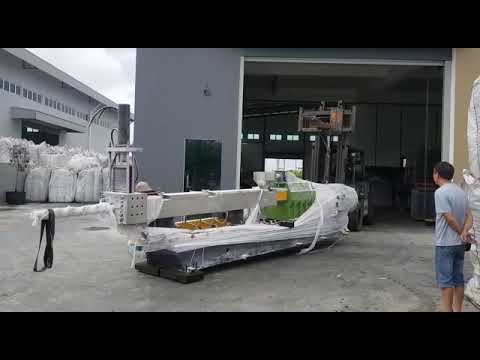 Wong Forklift Moving Heavy Machine