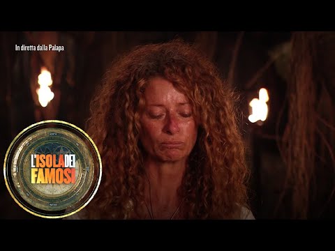 L'Isola dei Famosi - Valentina Persia ricorda il compagno Salvo