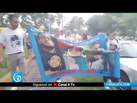 Video: Realizan marcha en Colima por la desaparición de Carlos Donaldo