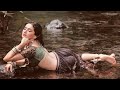 MADHURIDIXIT BIKINI ME ITNI HOT लग रही कि बुड्ढे भी जवान ह�