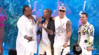 Vacaciones Remix  -  Wisin Ft. Tito El Bambino, Zion &amp; Lennox (Premio lo Nuestro 2017)