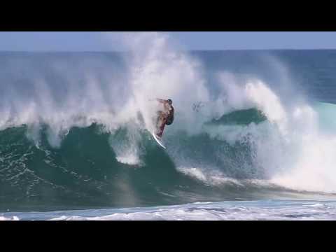 Ezekiel Lau Hammering Haleiwa