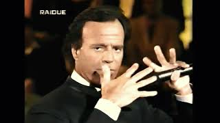 siglo 20 cambalache. canción mas vigente que nunca: canta Julio Iglesias en Italia