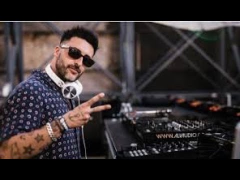 🎶LOVESKiZOMBA music selection 🎼 Radiohead - Creep (Andrijana cover) remix by Dj F.A.Z.E