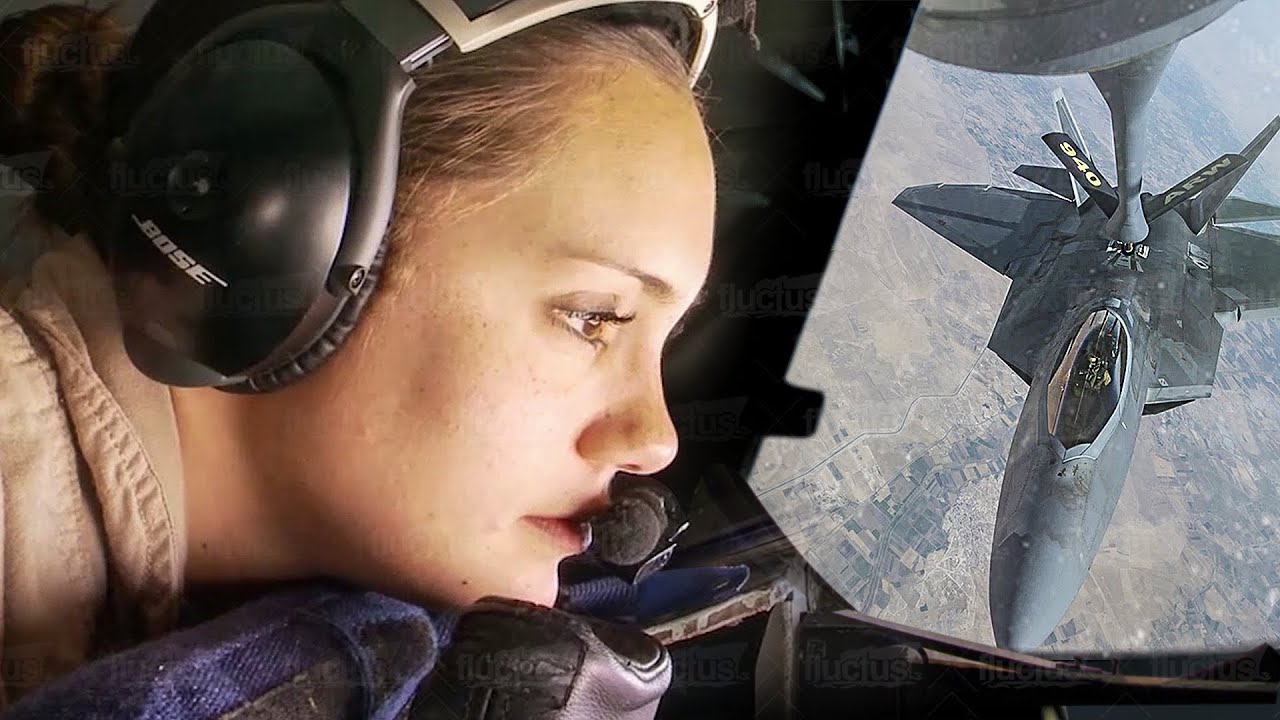 A Day in Life of US Air Force Operator Refueling Millions $ Planes