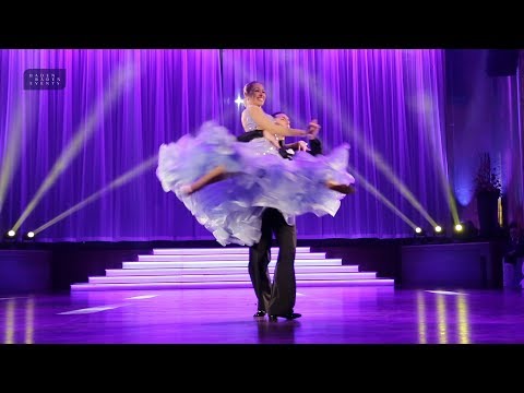 Welttanz-Gala 2018 Baden-Baden | Andrea Ghigiarelli & Sara Ghigiarelli - Foxtrot