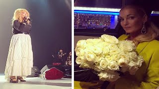 ВОЛОЧКОВА ВЫШЛА НА СЦЕНУ, ВО ВРЕМЯ КОНЦЕРТА ПУГАЧЕВОЙ / новости шоу бизнеса