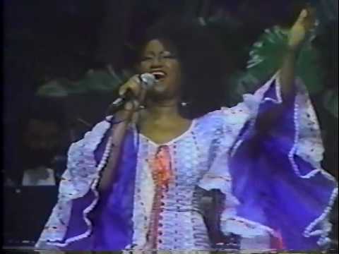 Celia Cruz con Tito Puente Puerto Rico en concierto