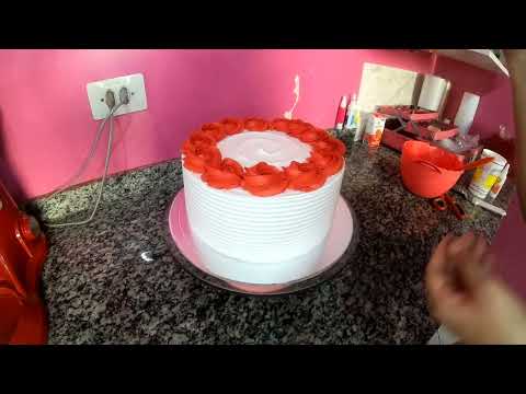 Aprenda fazer decoração de bolo de aniversário do zero