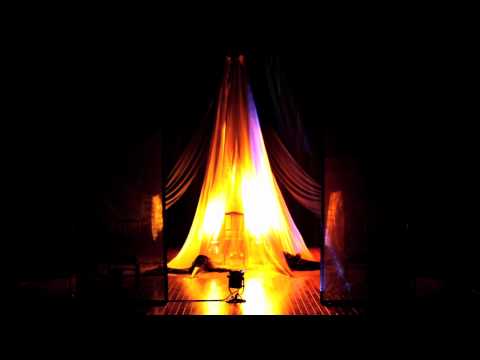 演奏・創作学科 国立音楽大学　永井保江「隣人」for performance and multi-projection