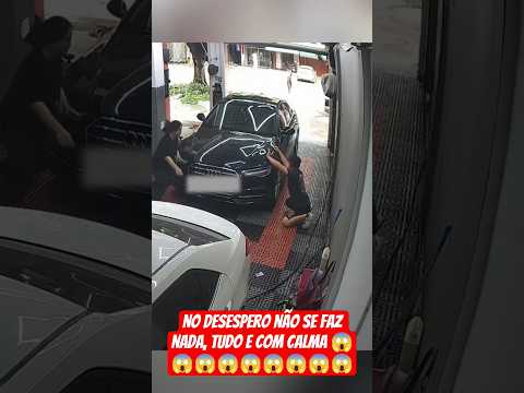 capô fechou nos dedos. #caminhão #caminhoneiro