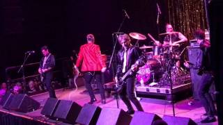 Me First And The Gimme Gimmes "Me And Julio Down By The Schoolyard" Live