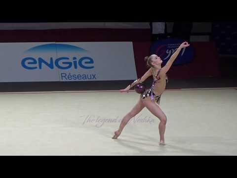 Sabina ZALESAKOVA (CZE) ball - 2019 Thiais AA