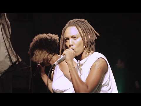 Vamos Derrubar o Governo - Preta Leveza ao vivo em Salvador