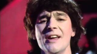 Colin Blunstone & Dave Stewart - What Becomes Of The Broken Hearted