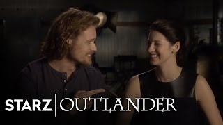 Outlander | Sam & Caitriona Read Your Tweets | STARZ