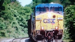 preview picture of video 'CSX & NS Trains in Shenandoah Junction'