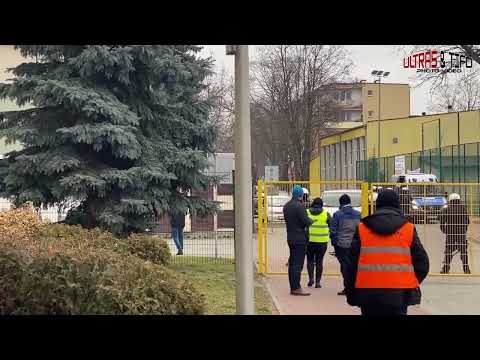 PL: Siarka Tarnobrzeg - Hutnik Kraków [przyjazd kibiców HKS]. 2023-03-04