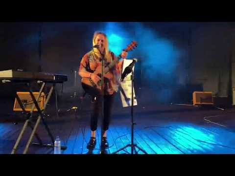 The Coles Somebody to Love - Live at the Graham Bricknell Shell Bunbury