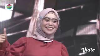 Download lagu Duet Bos dan Anak Buah! Sopyan Tarakan Bunda Inul Nyanyikan 'Mawar Putih'   LIDA 2021 AUDISI mp3 Download lagu Duet Bos dan Anak Buah! Sopyan Tarakan Bunda Inul Nyanyikan 'Mawar Putih'   LIDA 2021 AUDISI mp3