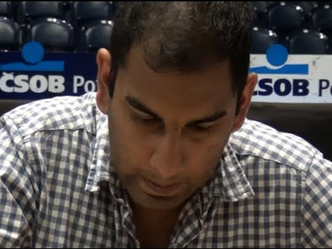 A 8.2. GM Viktor  Láznička -   IM Jonathan Dourerassou  ½ - ½