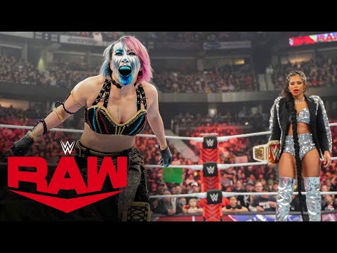 Report: Asuka Signs New Contract With WWE