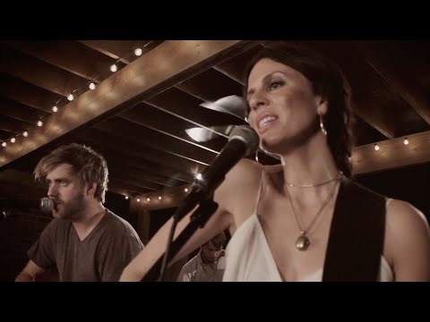 This I Know (There Is A Fountain) feat. Katie Gustafson and Chris Weninegar Music Video by Simple Hymns