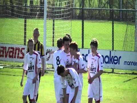 RJO sc Heerenveen FC Emmen C2 vs Lac Frysia C1 2011-04-02 samenvatting.WMV
