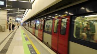港鐵馬鞍山綫4卡列車駛入車公廟站1號月台
