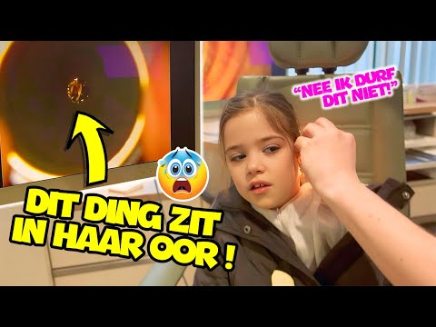 PIP NAAR HET ZIEKENHUIS VOOR HAAR OOR !! - De Bakkertjes #878