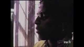 Ellis, Beggs & Howard - Big Bubbles, No Troubles video