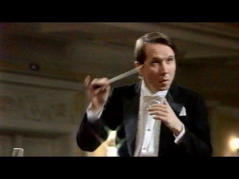 Mikhail Pletnev conducts Beethoven - Symphony No. 5 (Moscow, 1991)