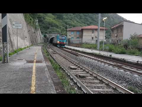 Treno Regionale+Locomotore E464.068 Regionale 3696 Reggio di Calabria Centrale-Sibari