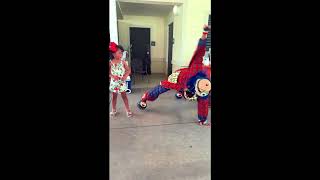 Payaso Pikorete Bailando La Batidora Kissimmee Fl