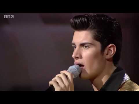 Emilio Santoro as Elvis