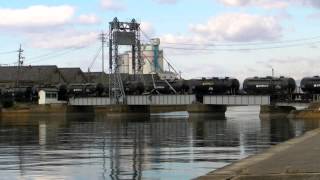 preview picture of video '四日市の可動橋　末広橋梁　Bascule bridge in Yokkaichi'