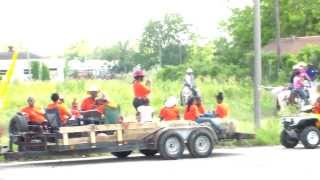 preview picture of video 'OKMULGEE RODEO PARADE LINE UP  (2)'