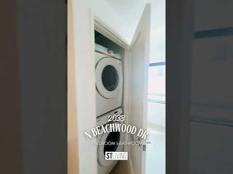 Live in one of the best locations in Los Angeles - Video 2 of 2