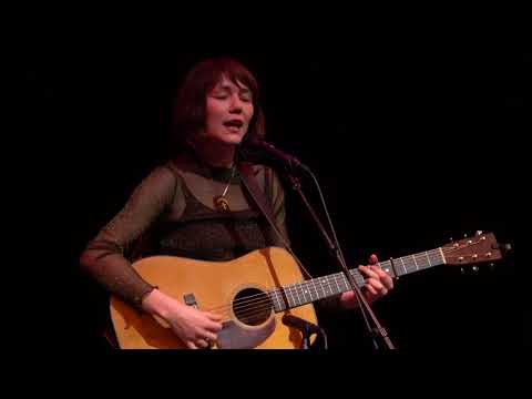 Molly Tuttle - In Tall Buildings
