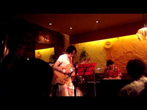 4colors live at vittago cafe 2013/07/27-思い出は美しすぎて- 八神純子カバー