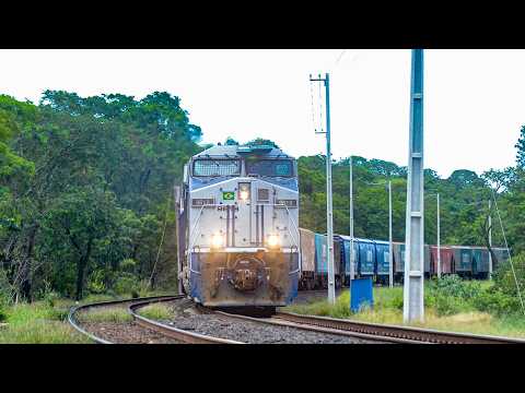 Registro em Itirapina Trem Vazio da Rumo em Forte Subida no Pátio Ferroviário