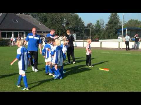 Voetbal, Dommelen F1-EMK Nuenen - Penalty Kick