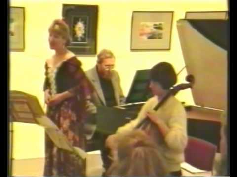 Handel - 'Tornami a Vagheggiar' from Alcina - Julia Romano (soprano) Recorded Bathust, 1995.