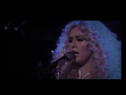 Chloe Kohanski - I Want To Know What Love Is (The Voice Season 13 Semifinals) 1/2