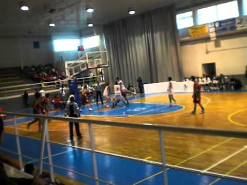 Fundación CB Granada 76-56 CB Almería