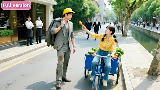 Verwaande ober weigert vieze arbeider binnen te laten, alleen aardig riksjameisje helpt hem, hij is CEO, de liefde kwam!