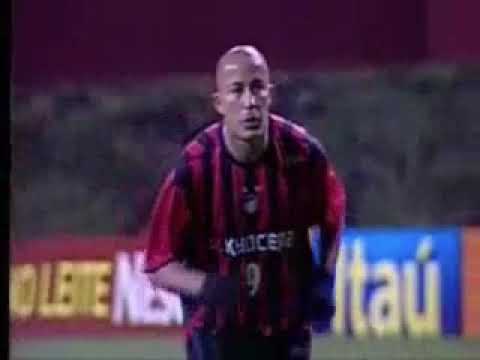 Alex Mineiro (Atlético-PR) - 18/07/2004 - Atlético-PR 4x0 Juventude - 1 gol