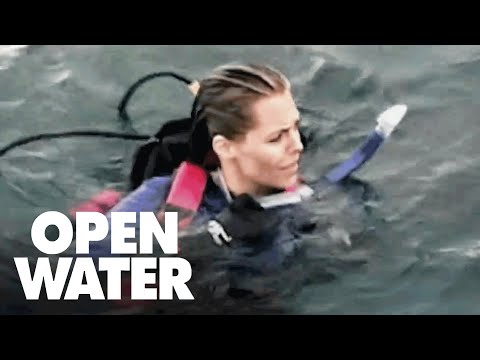 Susan Lets Go Of Daniel & Goes Underwater | Open Water