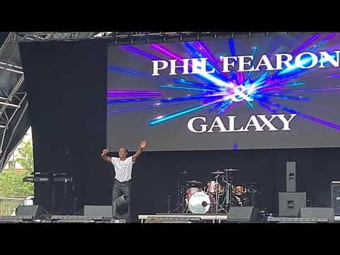 Phil Fearon & Galaxy - What Do I Do. Live at Soultasia